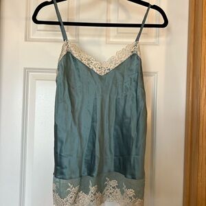 NWT Intimissimi Blue and Cream Lace Trim Cami